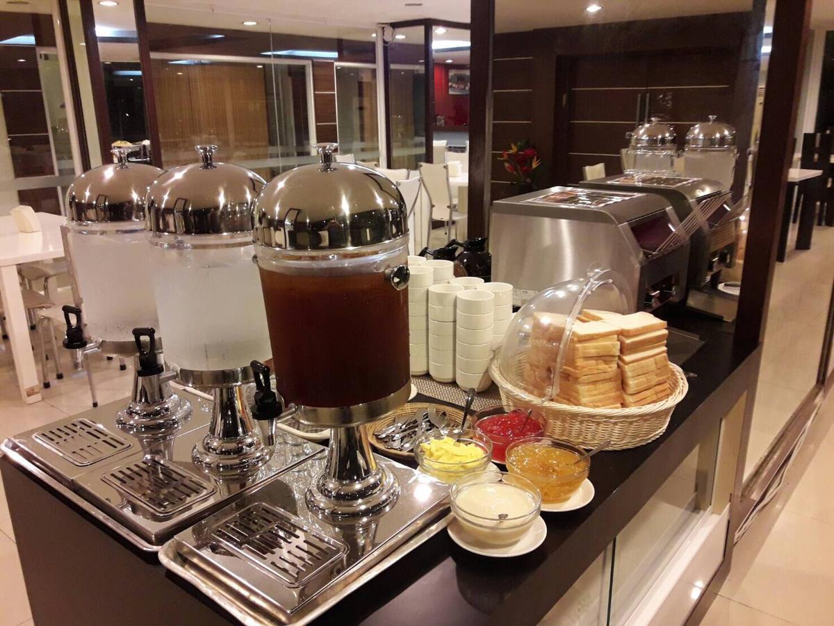 เดอะ เรสซิเดนซ์ ปราจีนบุรี Hotel ภายนอก รูปภาพ